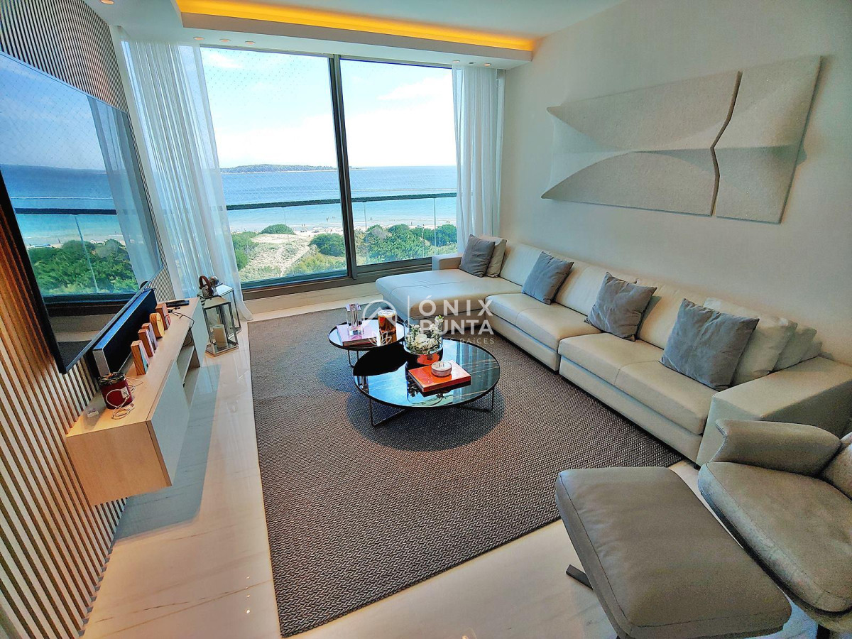 Apartamento ID.510 - Espectacular! Apartamento unificado en Fendi Chateau Punta del Este - VENTA