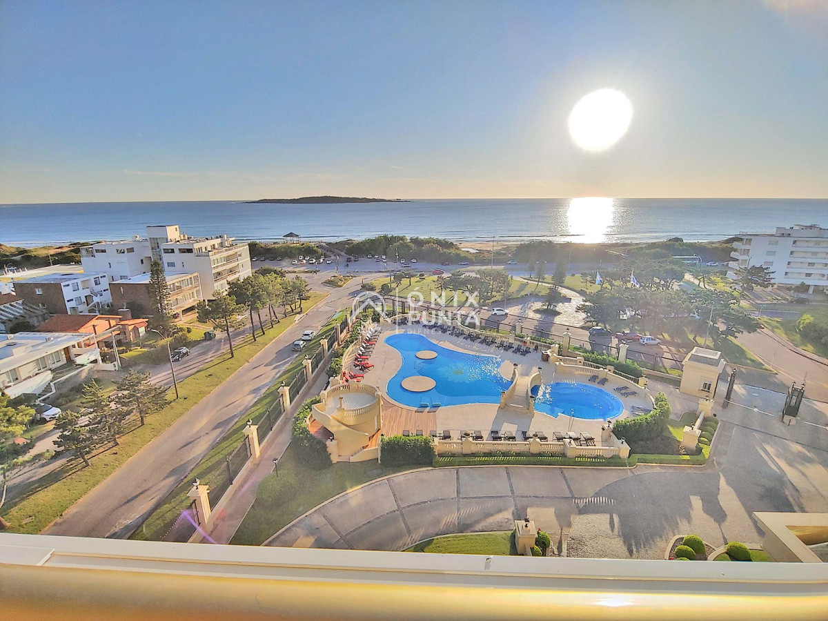 Apartamento ID.511 - Punta del Este - Venta - Espectacular apartamento esquinero en Playa Mansa