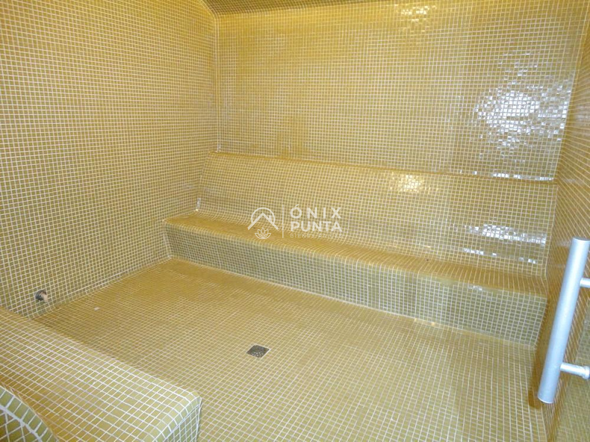 Apartamento ID.511 - Punta del Este - Venta - Espectacular apartamento esquinero en Playa Mansa