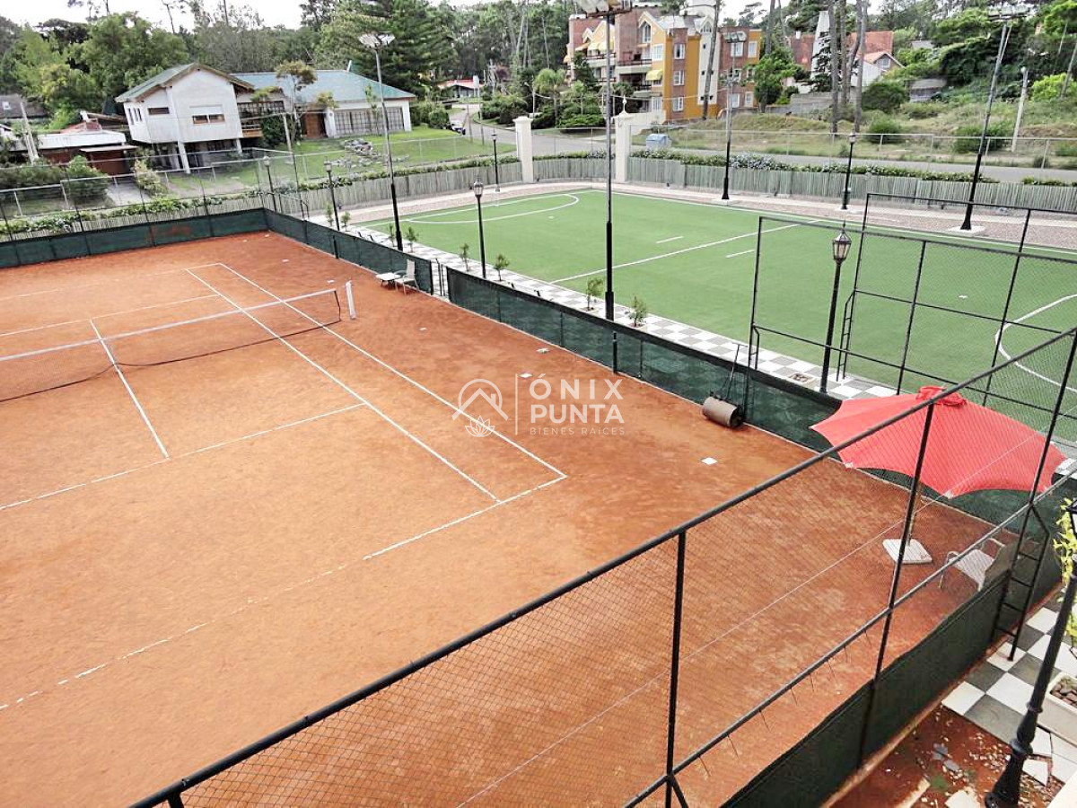Apartamento ID.511 - Punta del Este - Venta - Espectacular apartamento esquinero en Playa Mansa
