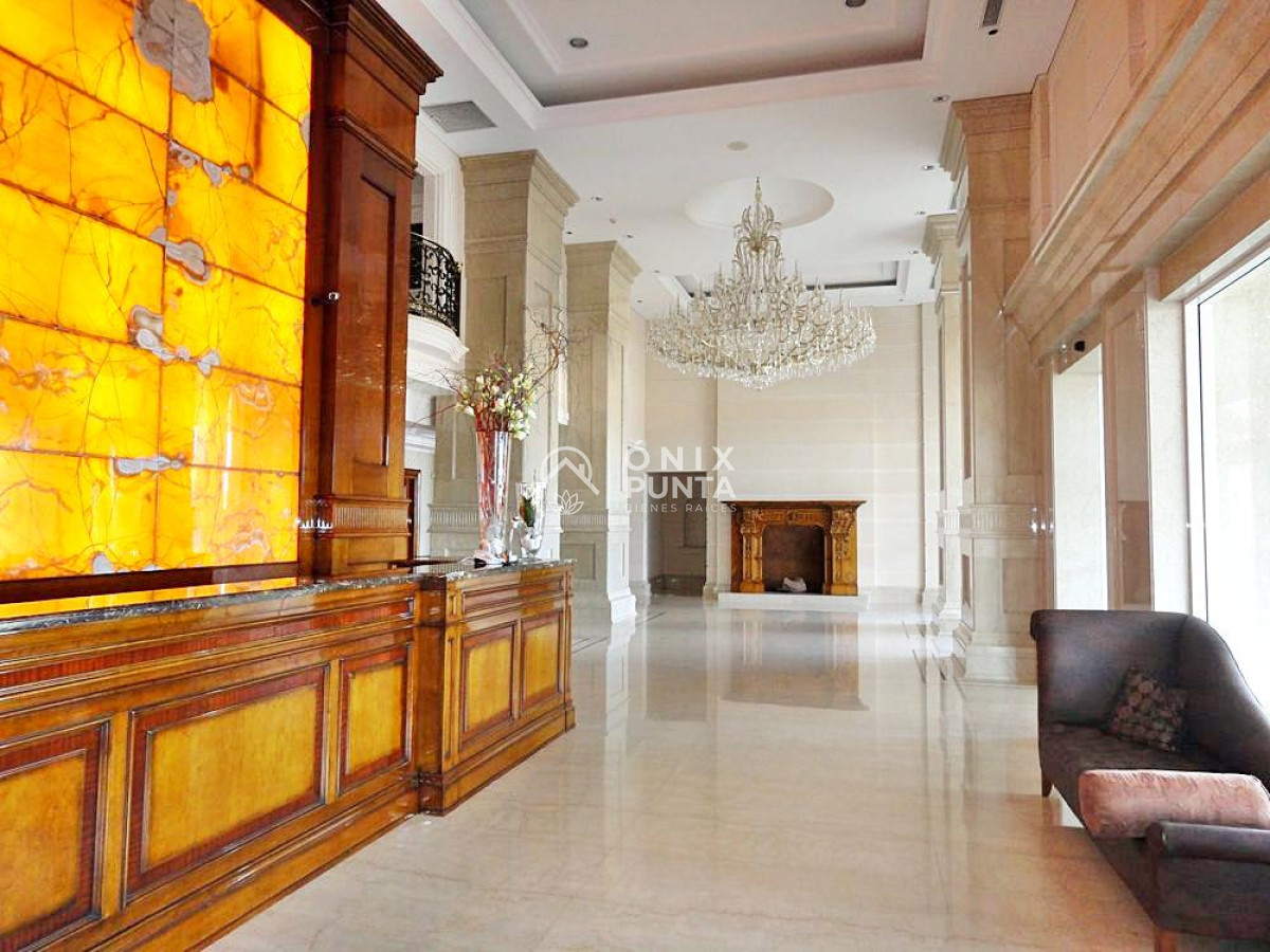 Apartamento ID.511 - Punta del Este - Venta - Espectacular apartamento esquinero en Playa Mansa