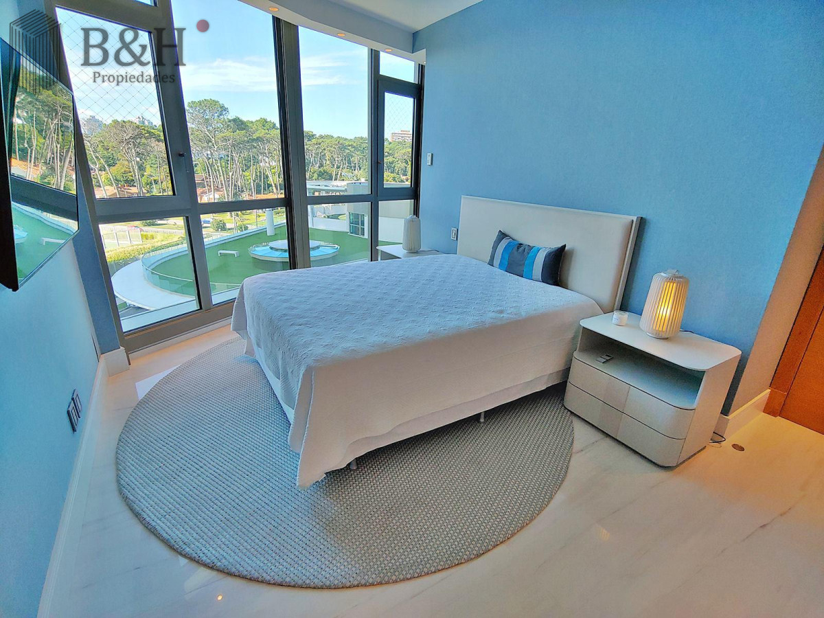 Apartamento ID.5508 - Espectacular! Apartamento unificado en Fendi Chateau Punta del Este - VENTA