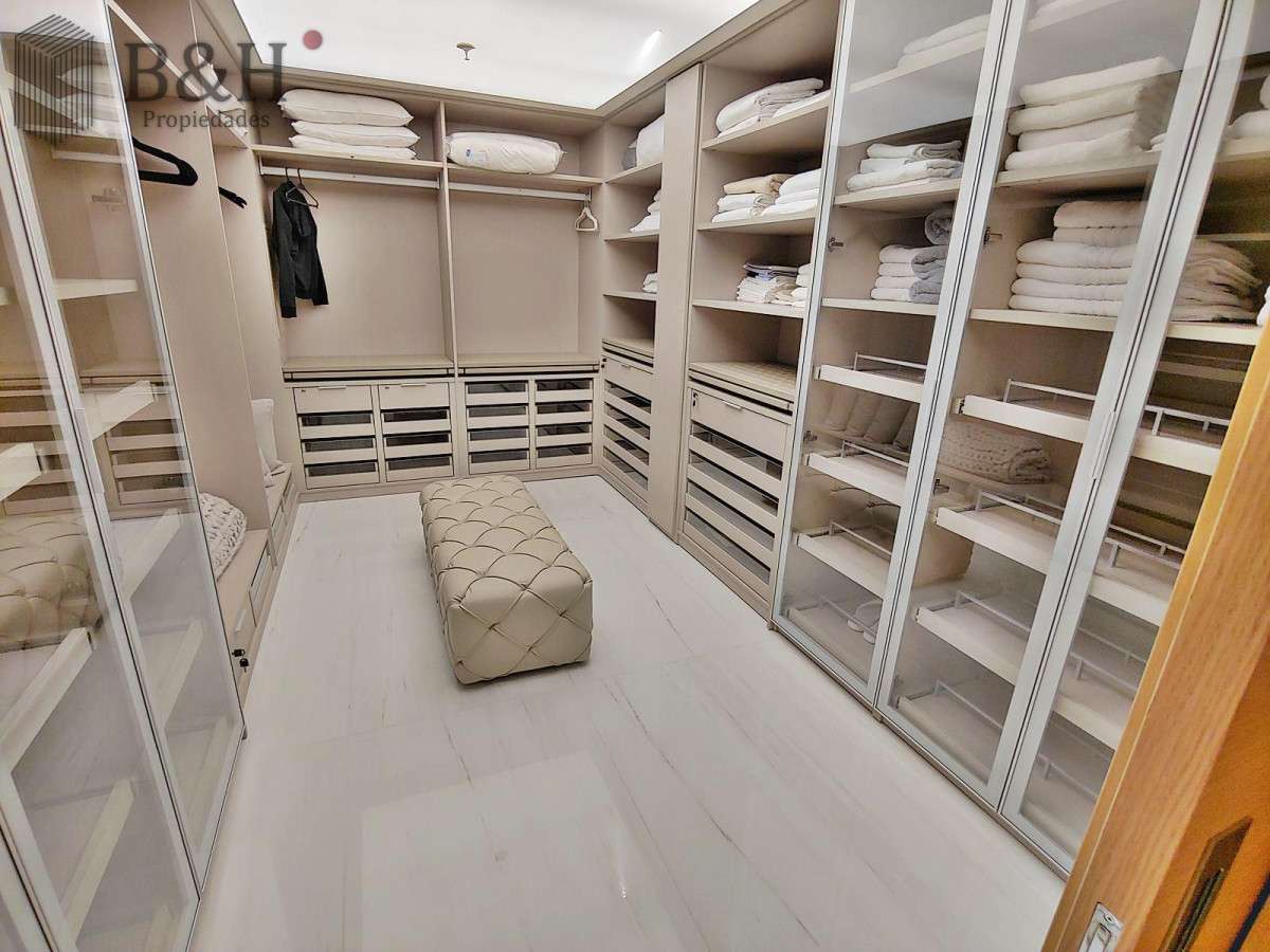 Apartamento ID.5508 - Espectacular! Apartamento unificado en Fendi Chateau Punta del Este - VENTA