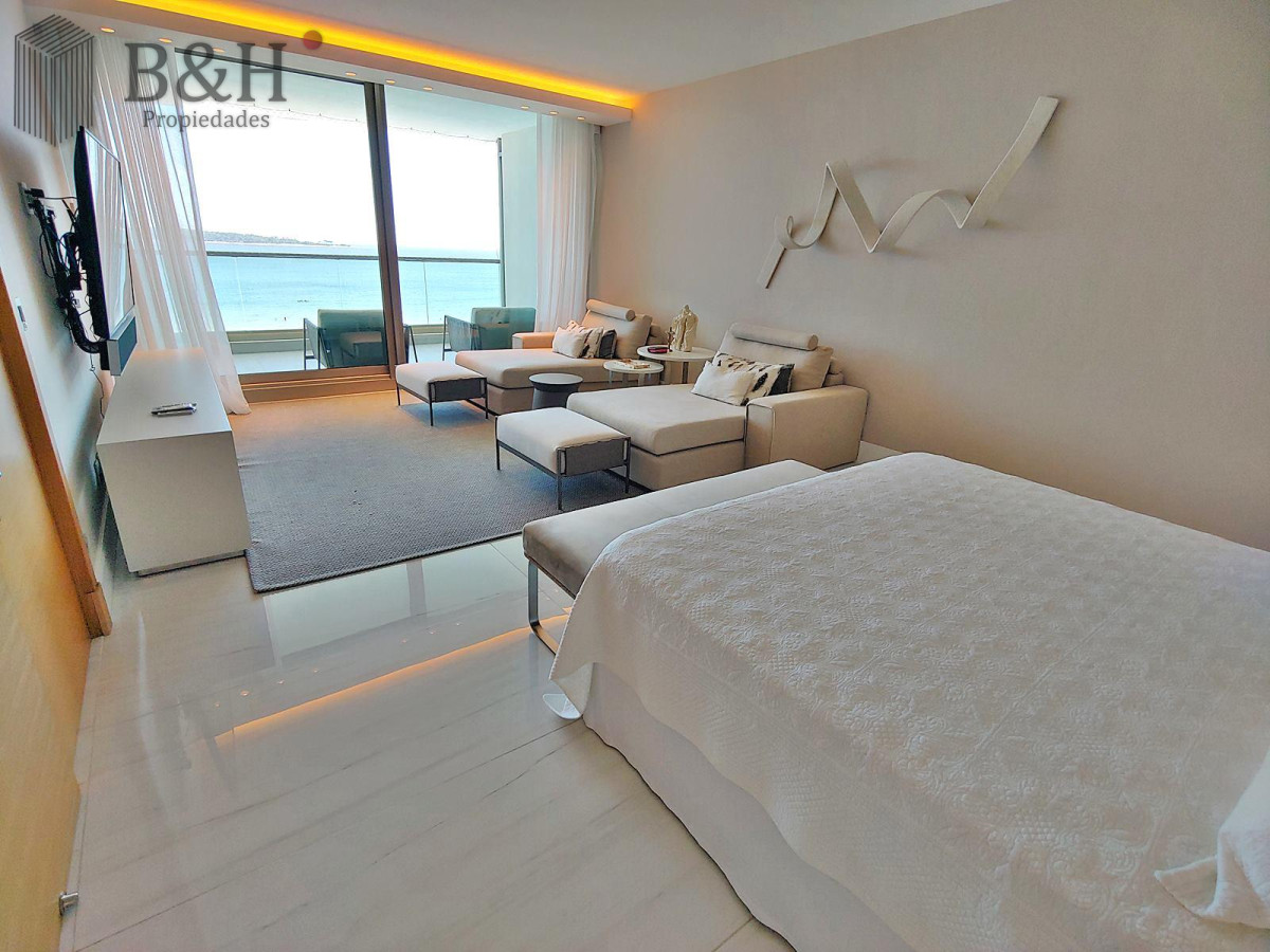Apartamento ID.5508 - Espectacular! Apartamento unificado en Fendi Chateau Punta del Este - VENTA