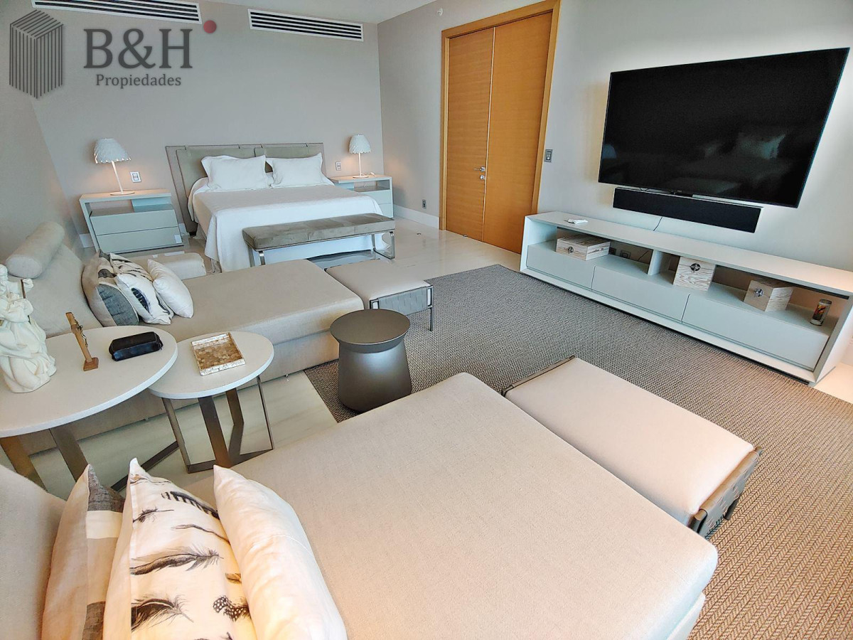 Apartamento ID.5508 - Espectacular! Apartamento unificado en Fendi Chateau Punta del Este - VENTA
