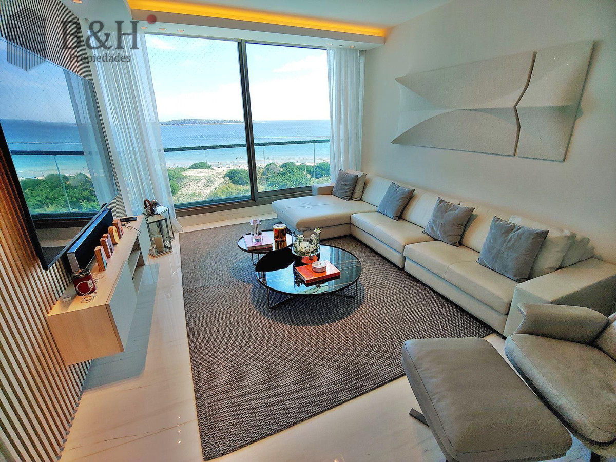 Apartamento ID.5508 - Espectacular! Apartamento unificado en Fendi Chateau Punta del Este - VENTA