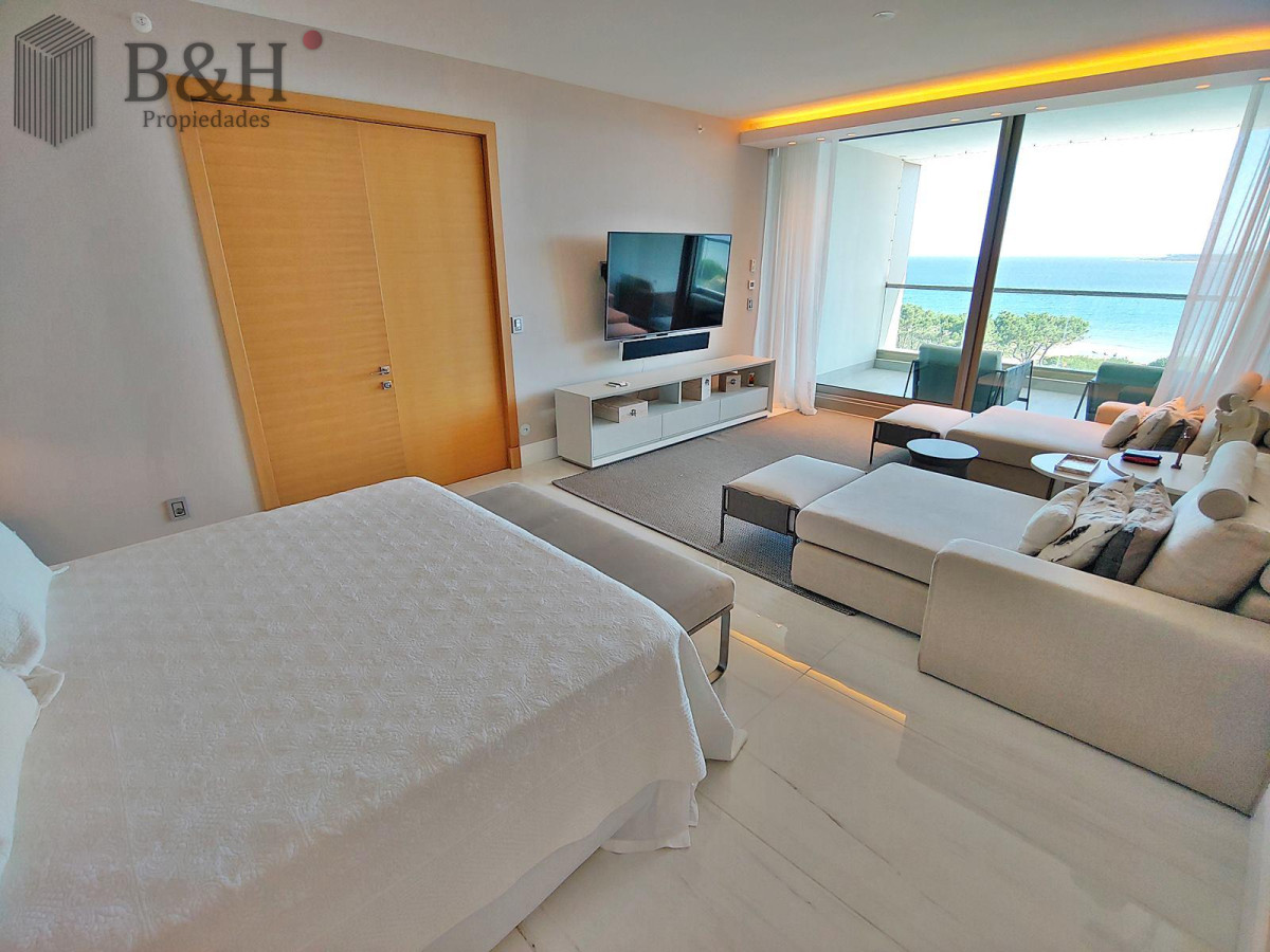 Apartamento ID.5508 - Espectacular! Apartamento unificado en Fendi Chateau Punta del Este - VENTA