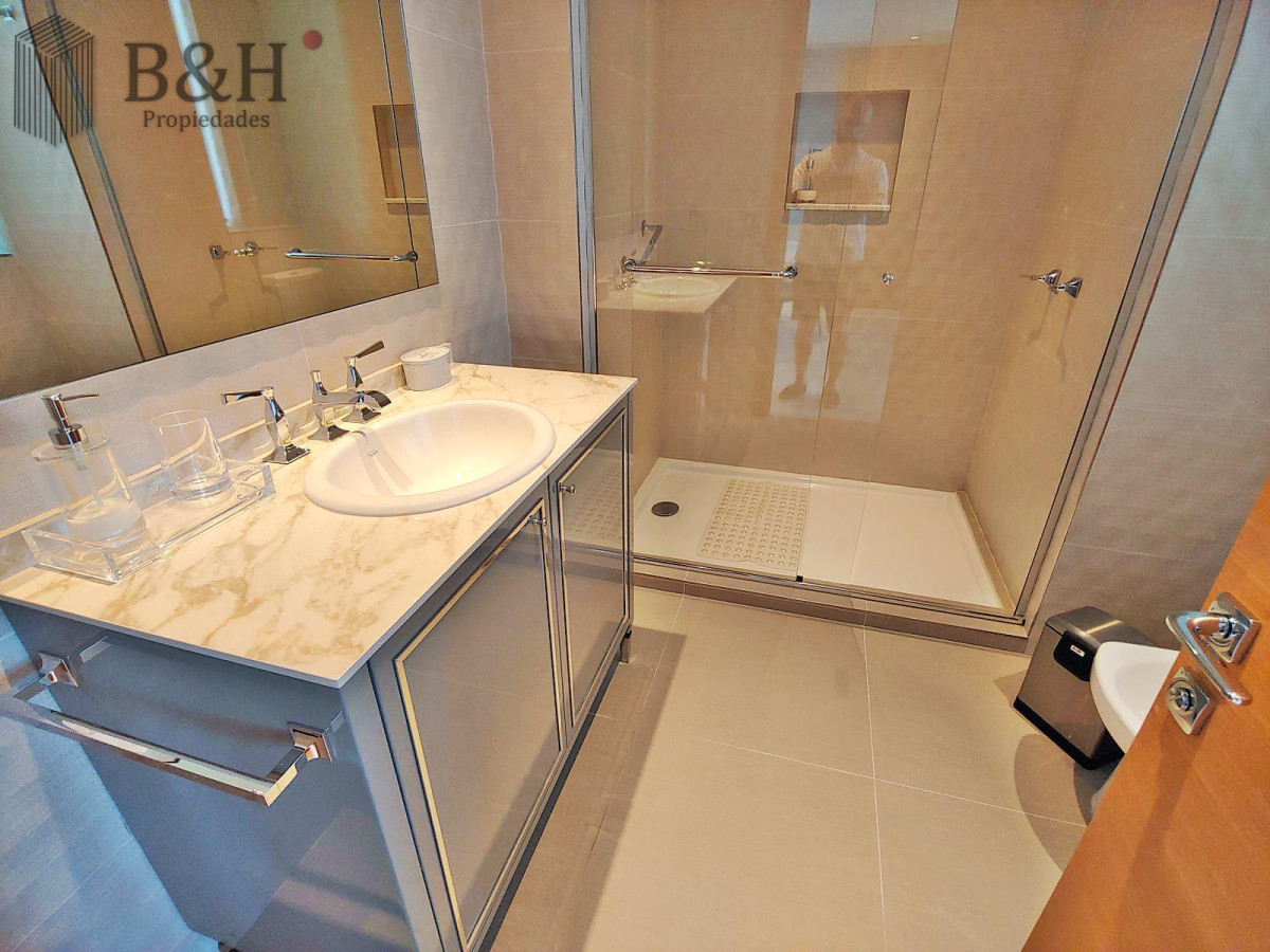 Apartamento ID.5508 - Espectacular! Apartamento unificado en Fendi Chateau Punta del Este - VENTA