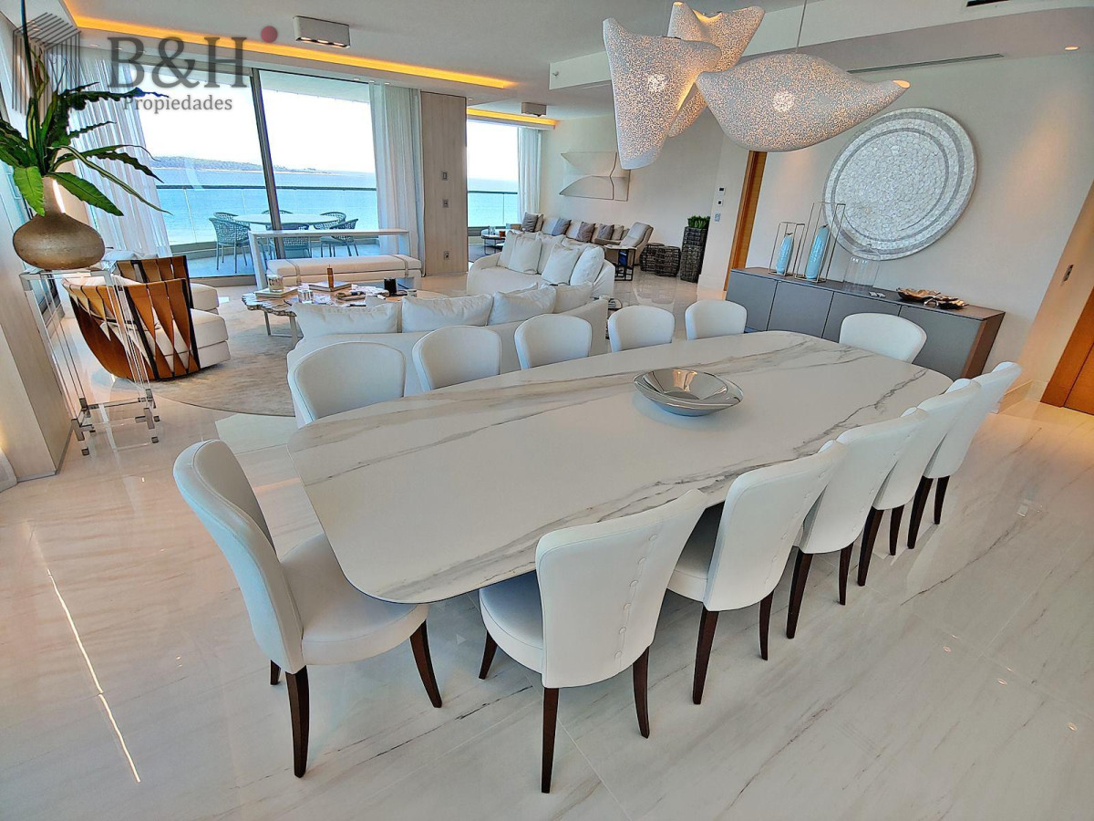 Apartamento ID.5508 - Espectacular! Apartamento unificado en Fendi Chateau Punta del Este - VENTA