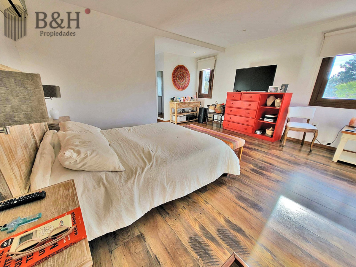 Casa ID.7437 - Espectacular casa en Pinares para vivirla todo el año!
