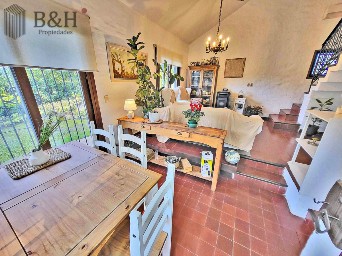 Casa ID.7437 - Espectacular casa en Pinares para vivirla todo el año!