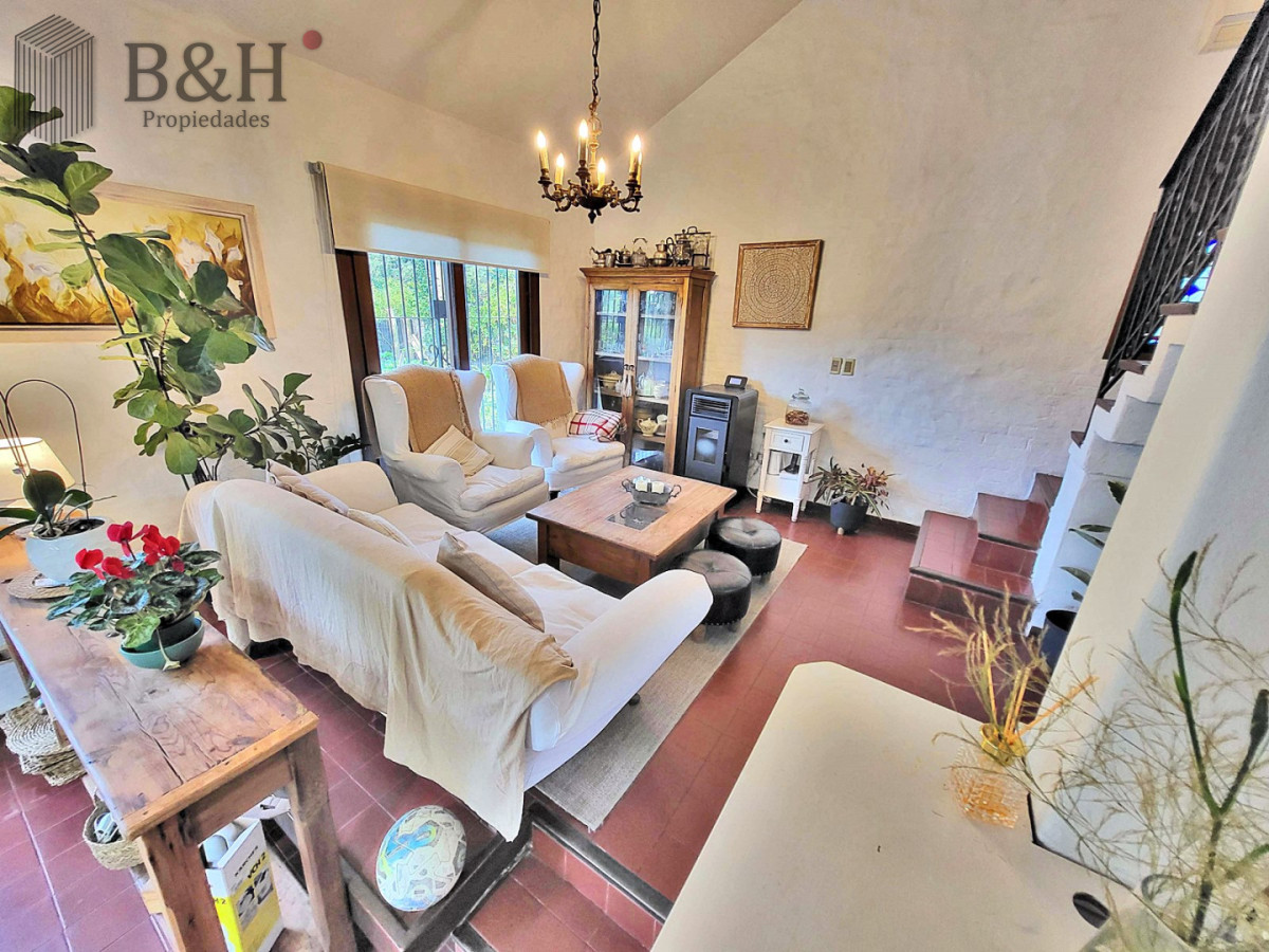 Casa ID.7437 - Espectacular casa en Pinares para vivirla todo el año!