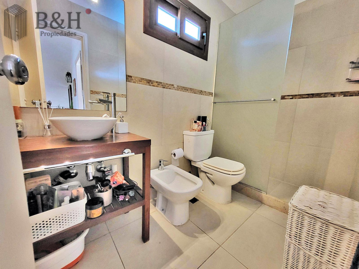 Casa ID.7437 - Espectacular casa en Pinares para vivirla todo el año!