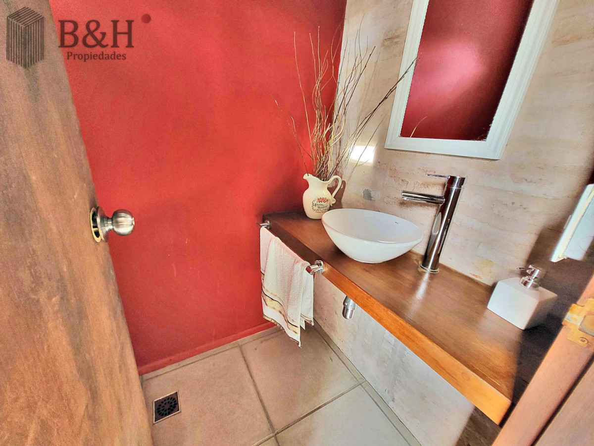 Casa ID.7437 - Espectacular casa en Pinares para vivirla todo el año!