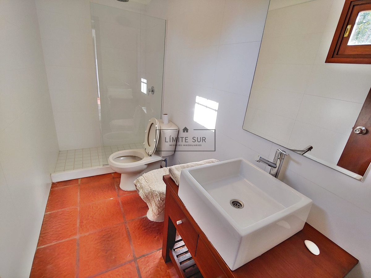 Casa ID.82 - Hermosa residencia en Rincon del Indio