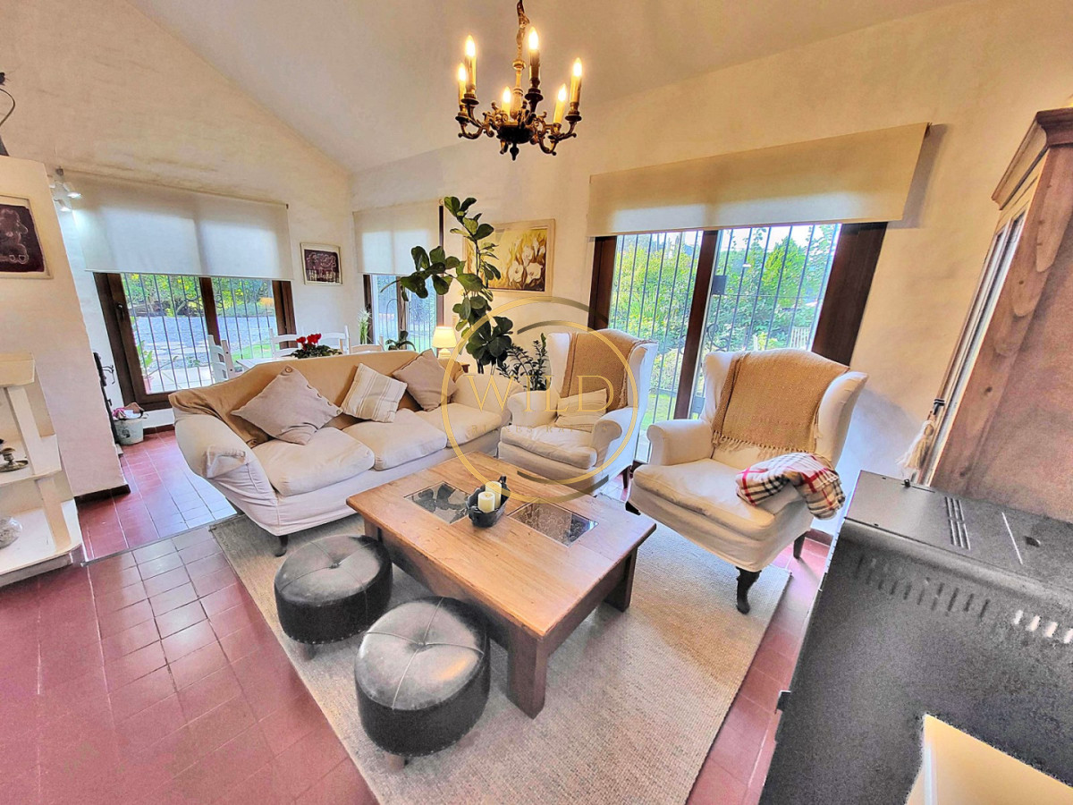 Casa ID.5663 - Espectacular casa en Pinares para vivirla todo el año!