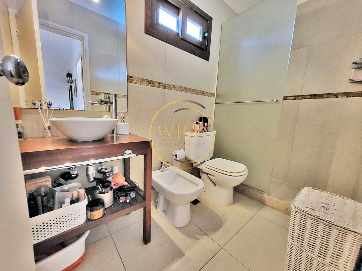 Casa ID.5663 - Espectacular casa en Pinares para vivirla todo el año!