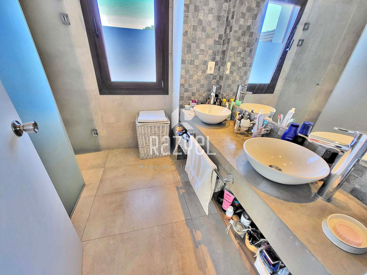 Casa ID.1284 - Espectacular casa en Pinares para vivirla todo el año!