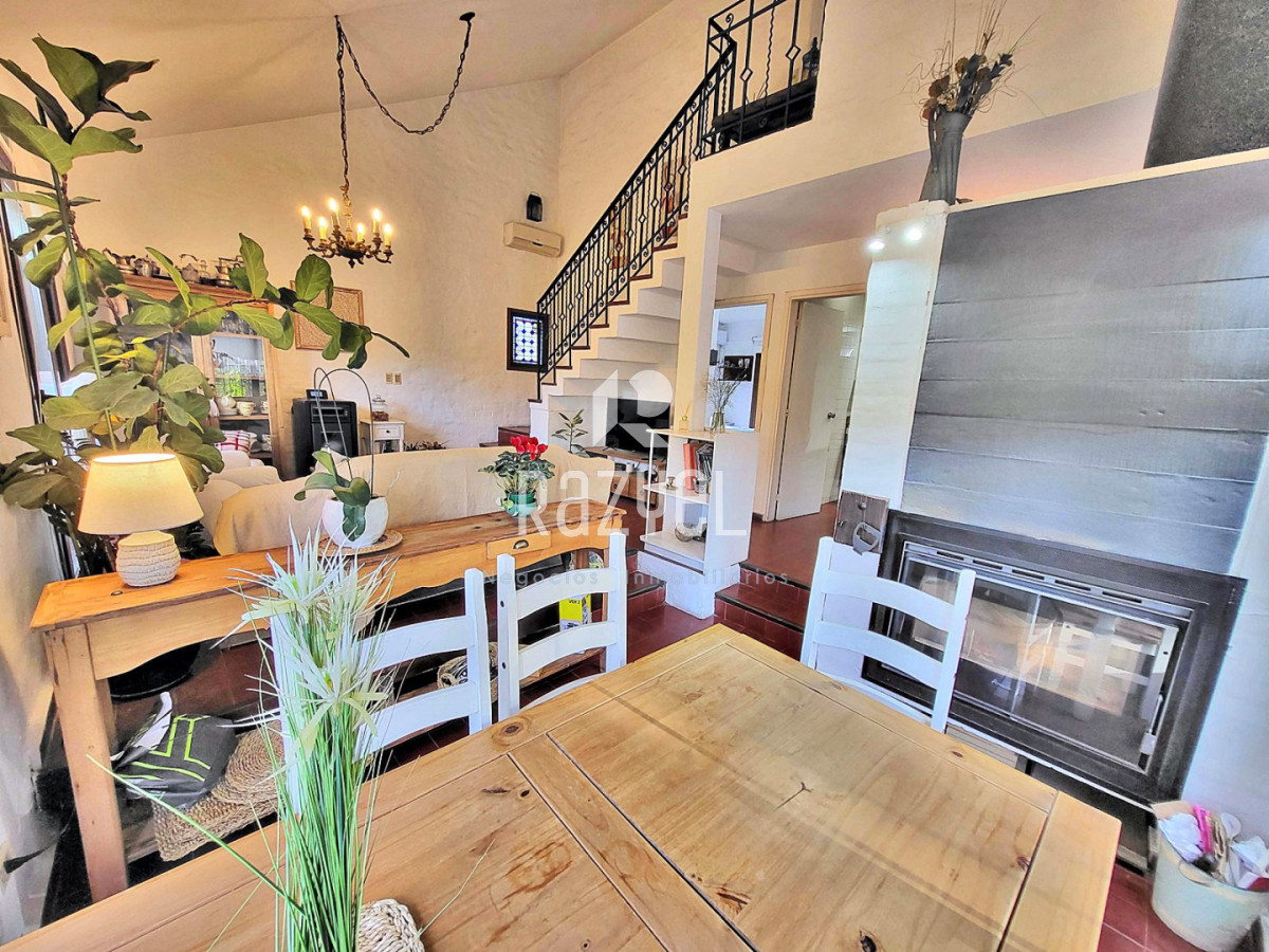 Casa ID.1284 - Espectacular casa en Pinares para vivirla todo el año!