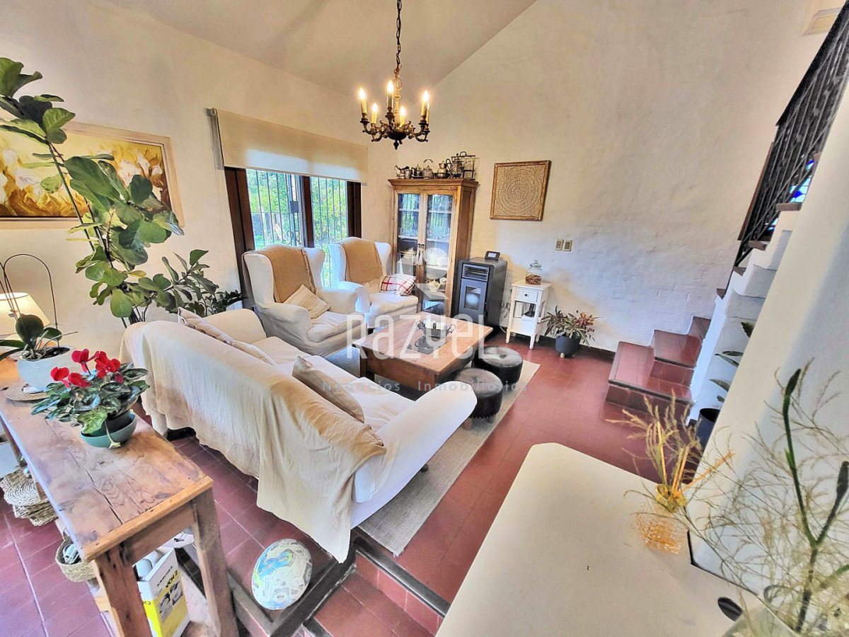 Casa ID.1284 - Espectacular casa en Pinares para vivirla todo el año!