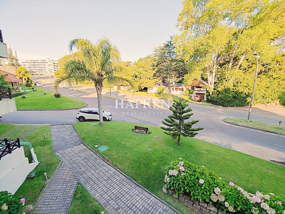 Apartamento ID.23 - Apartamento en playa Mansa a pasos del mar