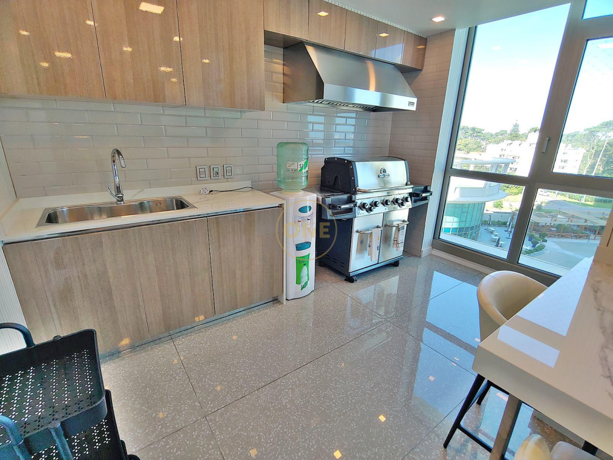 Apartamento ID.1914 - Espectacular! Apartamento unificado en Fendi Chateau Punta del Este - VENTA