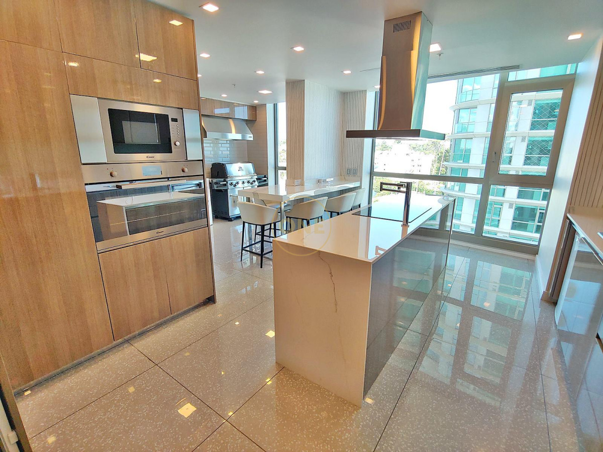 Apartamento ID.1914 - Espectacular! Apartamento unificado en Fendi Chateau Punta del Este - VENTA