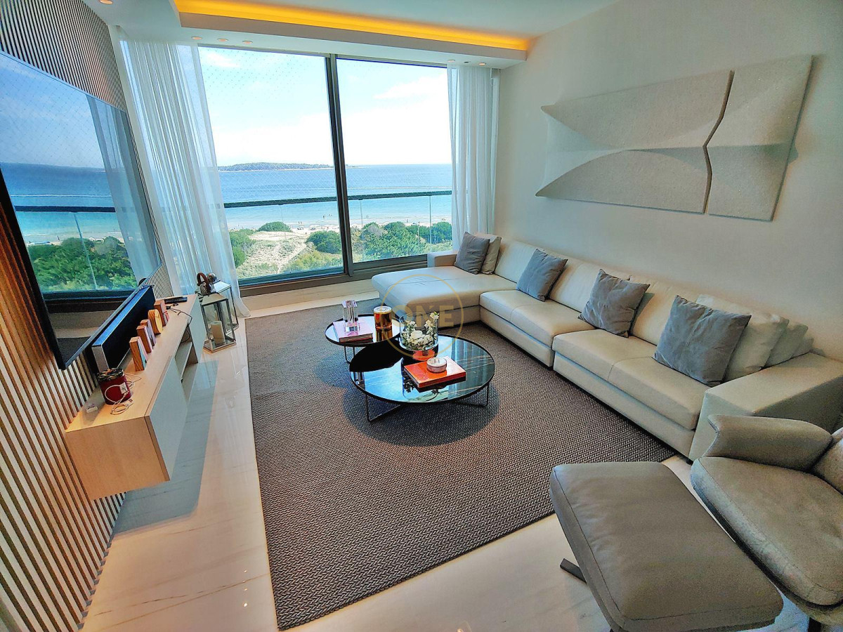 Apartamento ID.1914 - Espectacular! Apartamento unificado en Fendi Chateau Punta del Este - VENTA