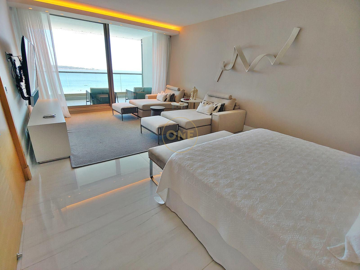 Apartamento ID.1914 - Espectacular! Apartamento unificado en Fendi Chateau Punta del Este - VENTA