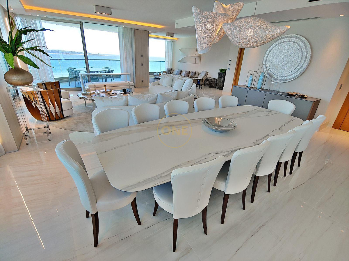 Apartamento ID.1914 - Espectacular! Apartamento unificado en Fendi Chateau Punta del Este - VENTA