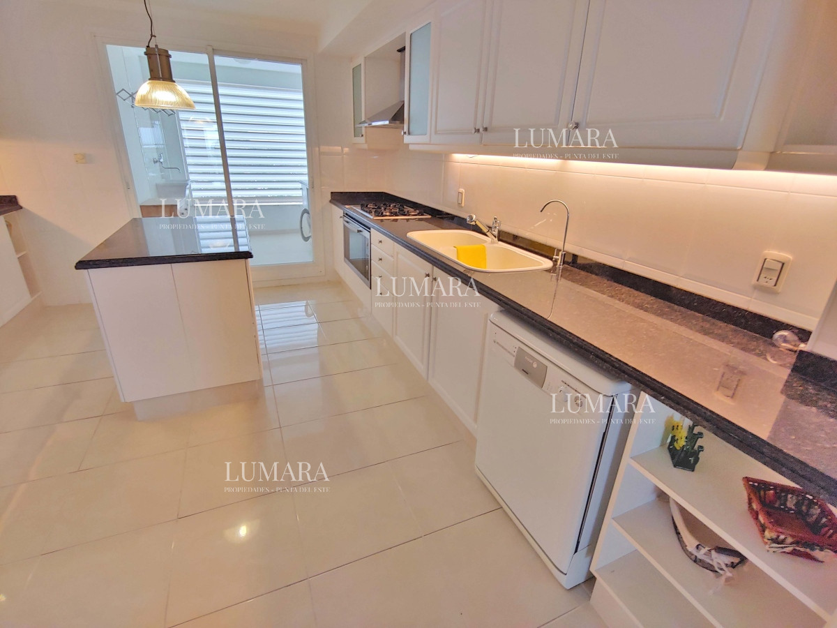 Apartamento ID.2200 - Apartamento en Punta del Este, 