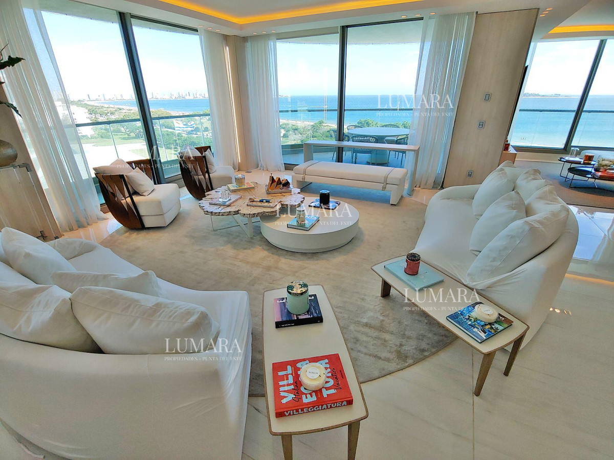 Apartamento ID.2202 - Espectacular! Apartamento unificado en Fendi Chateau Punta del Este - VENTA
