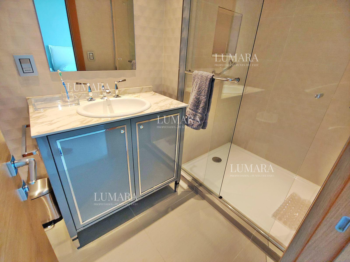 Apartamento ID.2202 - Espectacular! Apartamento unificado en Fendi Chateau Punta del Este - VENTA