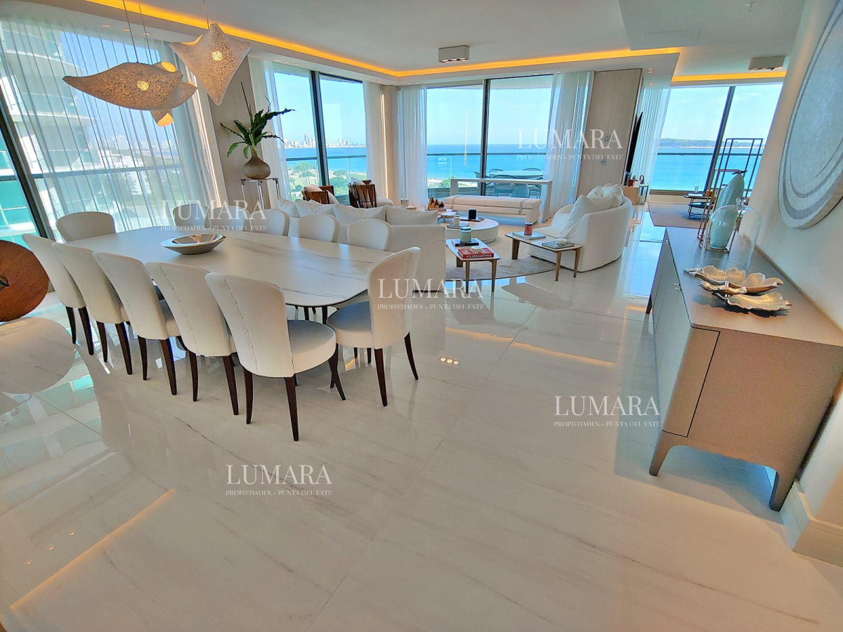 Apartamento ID.2202 - Espectacular! Apartamento unificado en Fendi Chateau Punta del Este - VENTA