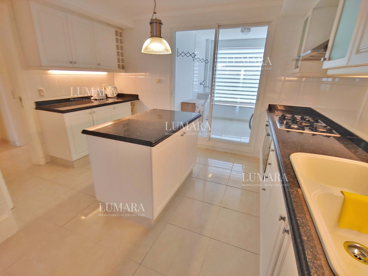 Apartamento ID.2200 - Apartamento en Punta del Este, 