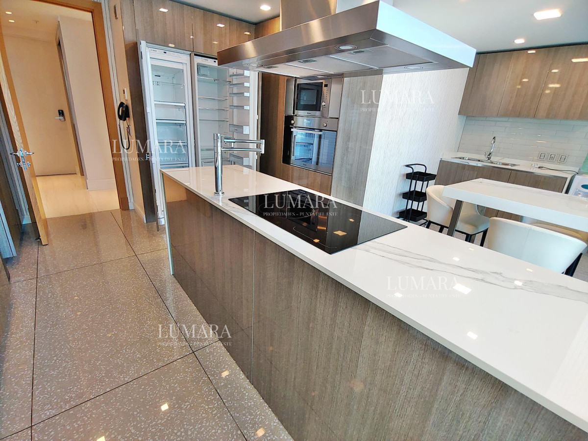 Apartamento ID.2202 - Espectacular! Apartamento unificado en Fendi Chateau Punta del Este - VENTA