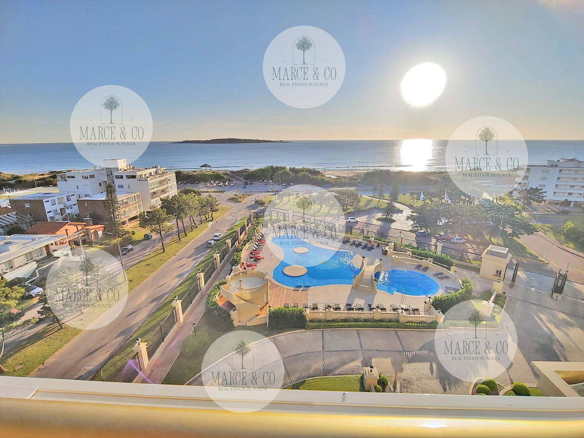 Apartamento ID.2201 - Punta del Este - Venta - Espectacular apartamento esquinero en Playa Mansa