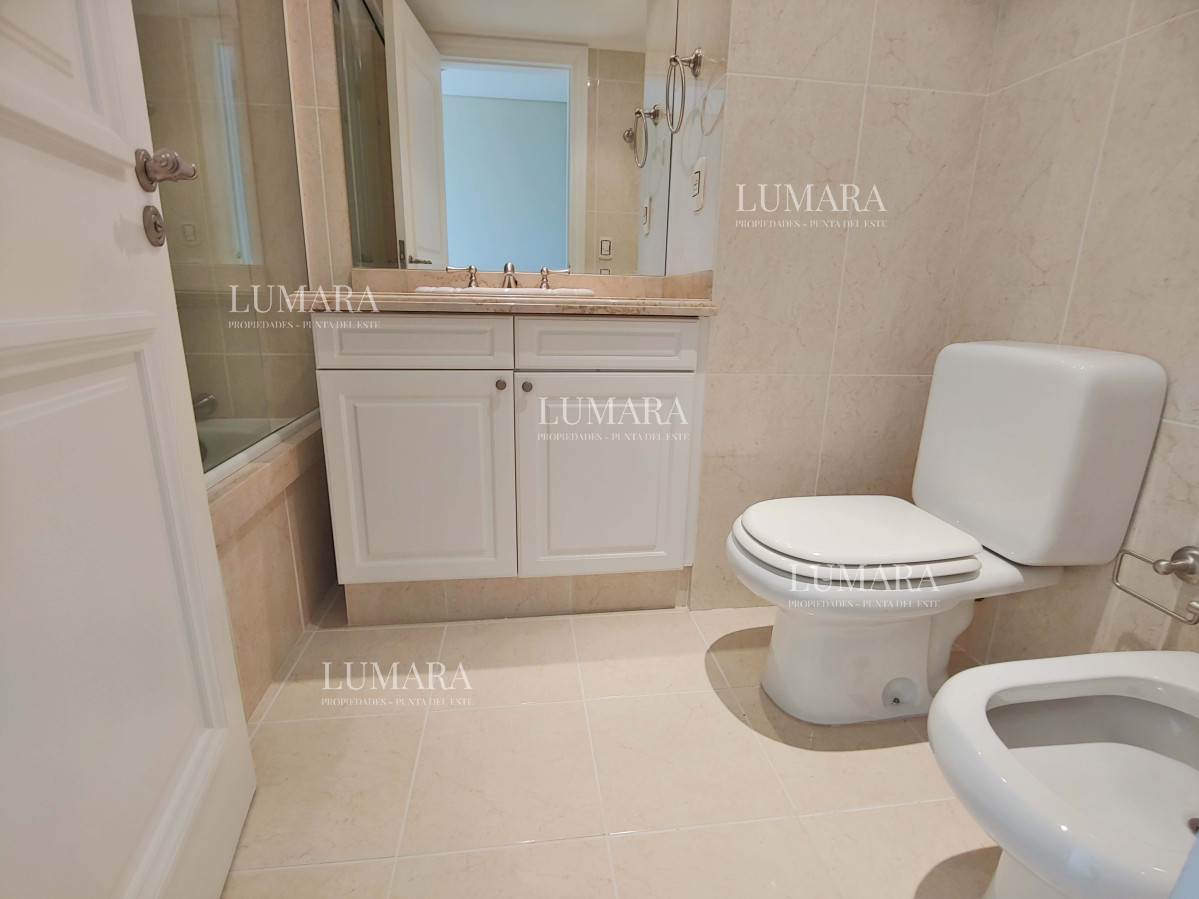 Apartamento ID.2200 - Apartamento en Punta del Este, 