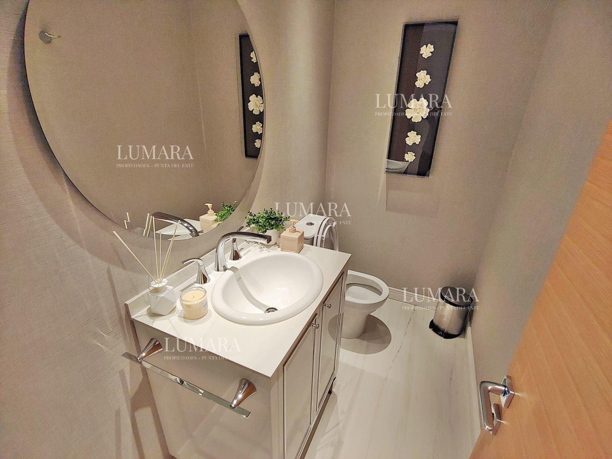 Apartamento ID.2202 - Espectacular! Apartamento unificado en Fendi Chateau Punta del Este - VENTA