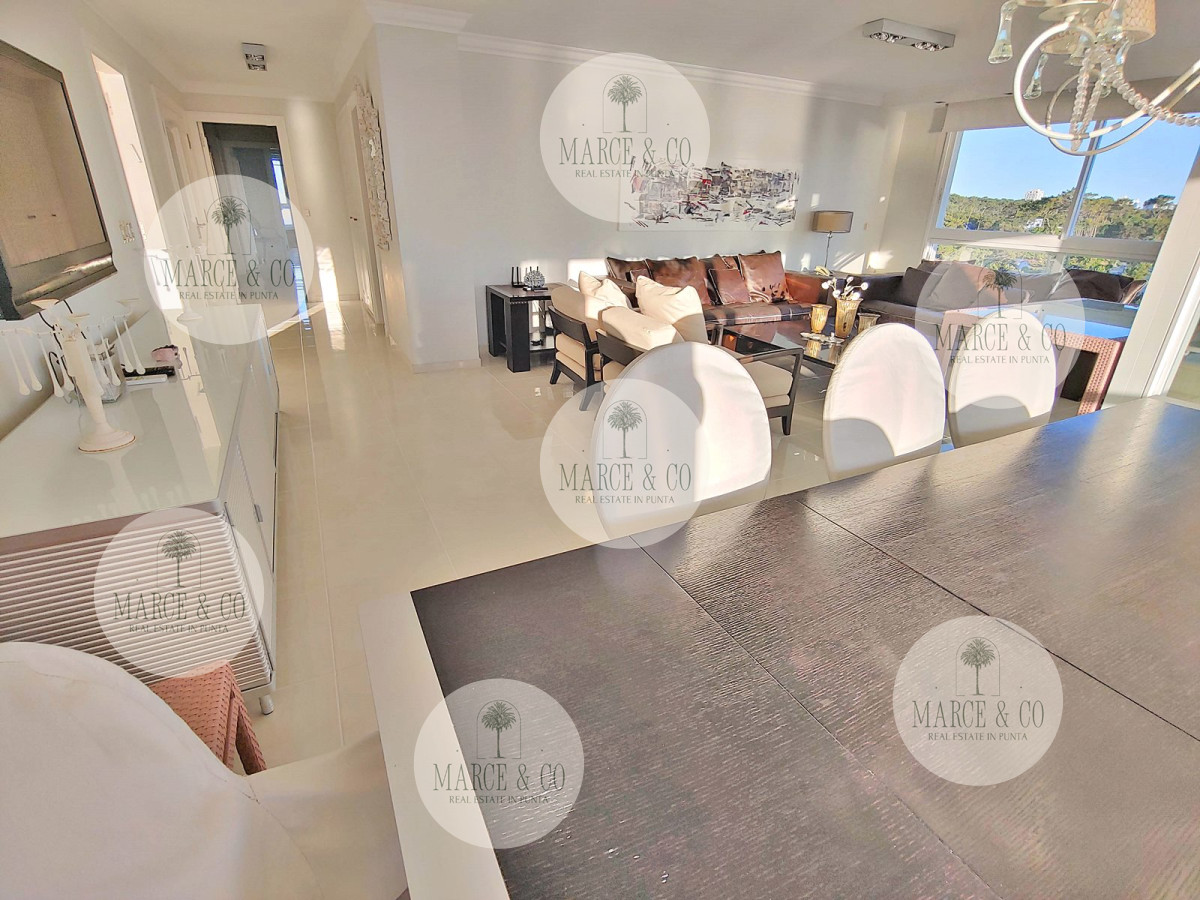 Apartamento ID.2201 - Punta del Este - Venta - Espectacular apartamento esquinero en Playa Mansa