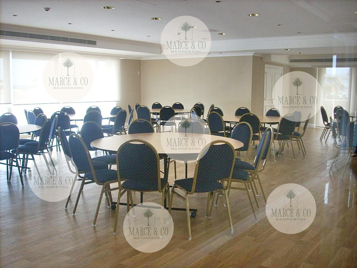 Apartamento ID.2201 - Punta del Este - Venta - Espectacular apartamento esquinero en Playa Mansa