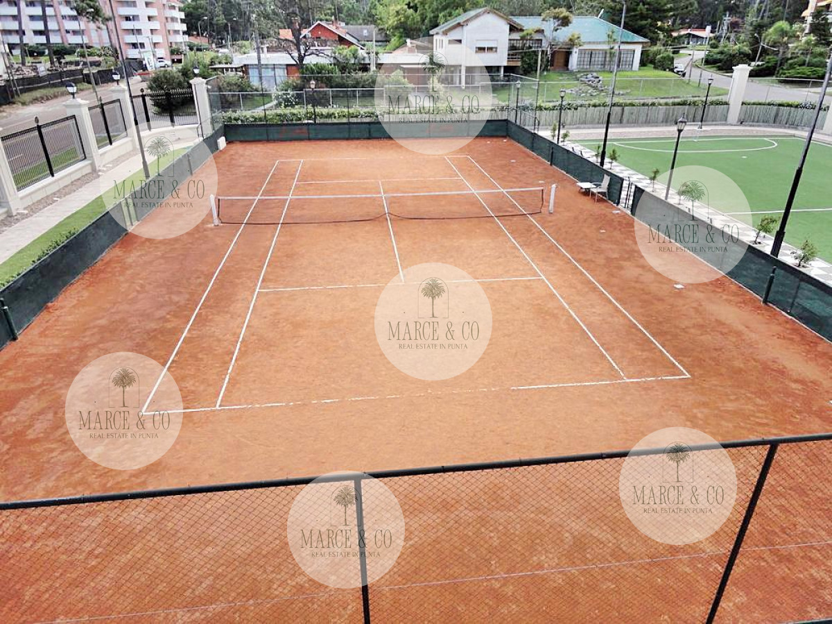 Apartamento ID.2201 - Punta del Este - Venta - Espectacular apartamento esquinero en Playa Mansa