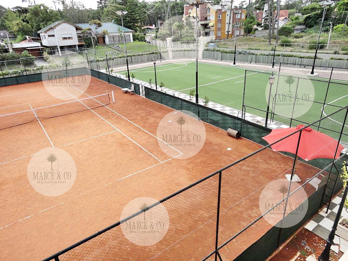 Apartamento ID.2201 - Punta del Este - Venta - Espectacular apartamento esquinero en Playa Mansa