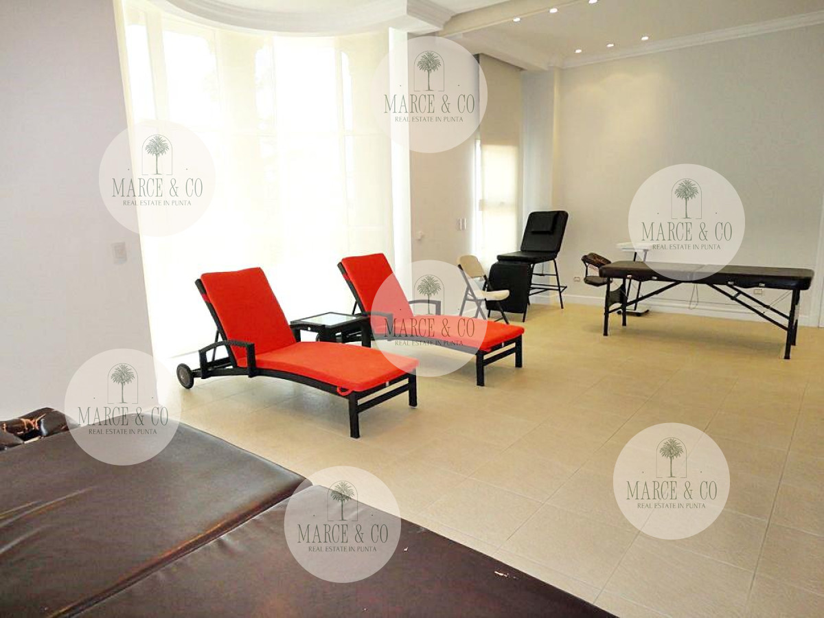 Apartamento ID.2201 - Punta del Este - Venta - Espectacular apartamento esquinero en Playa Mansa