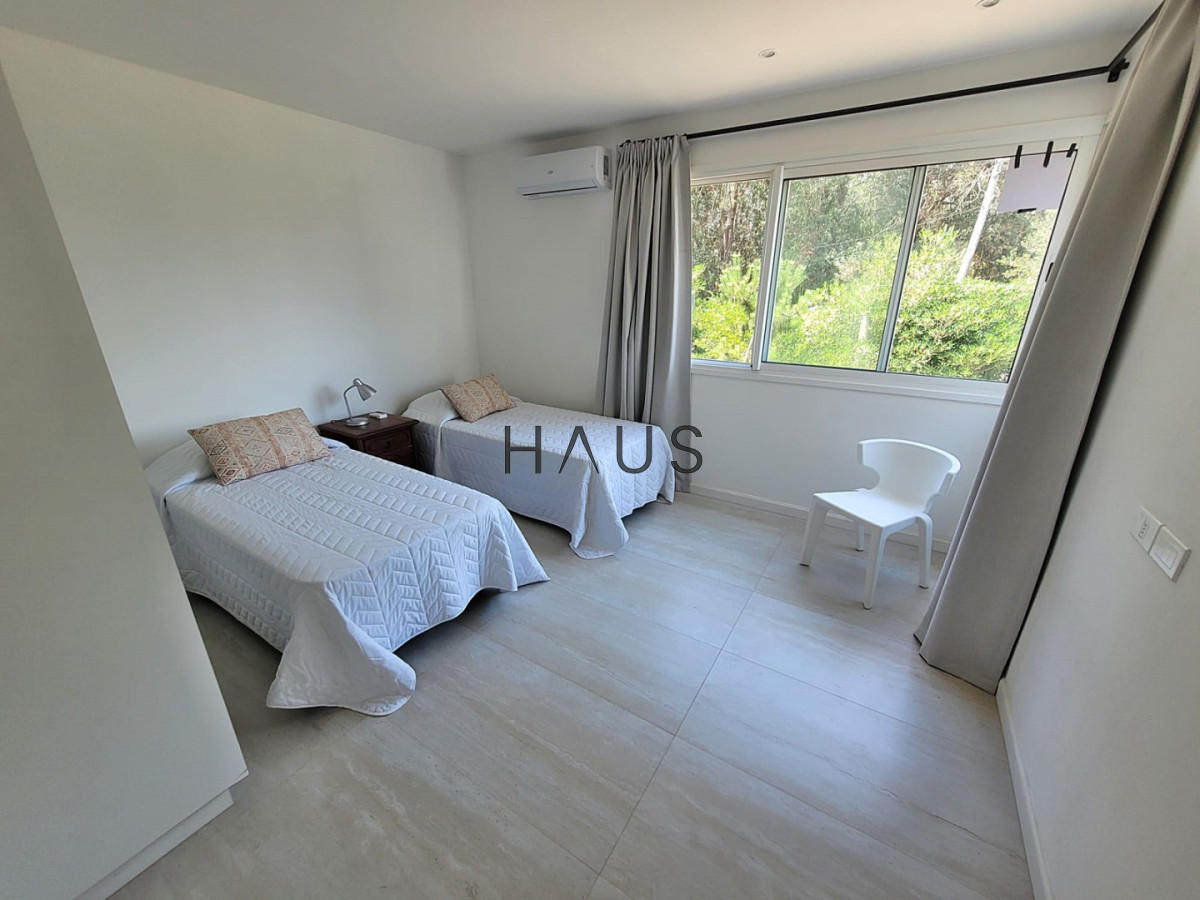 Casa ID.626 - Muy buena ubicacion en el corazon de La Barra!