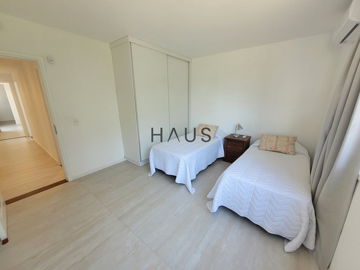 Casa ID.626 - Muy buena ubicacion en el corazon de La Barra!