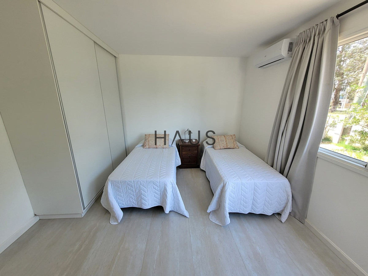 Casa ID.626 - Muy buena ubicacion en el corazon de La Barra!