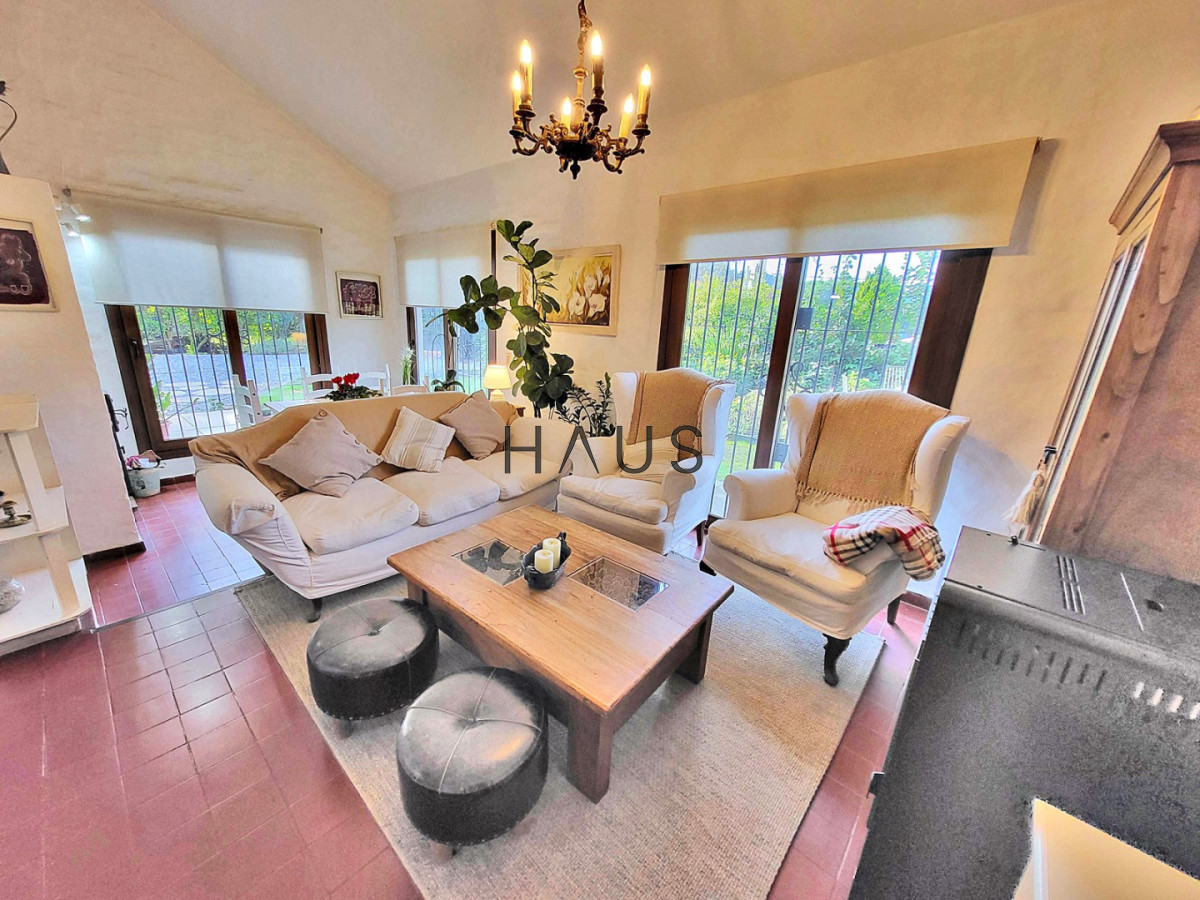 Casa ID.888 - Espectacular casa en Pinares para vivirla todo el año!