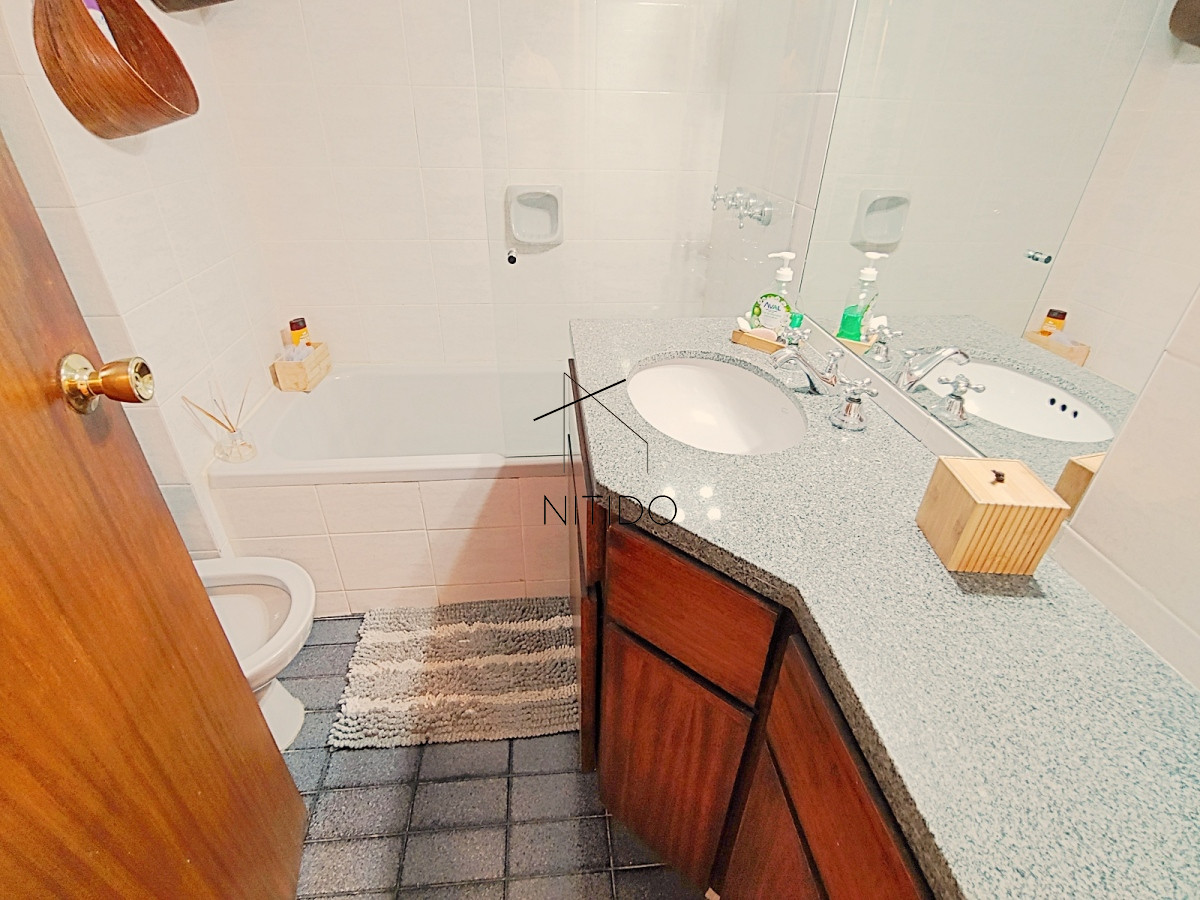 Apartamento ID.308 - Apartamento en playa Mansa a pasos del mar