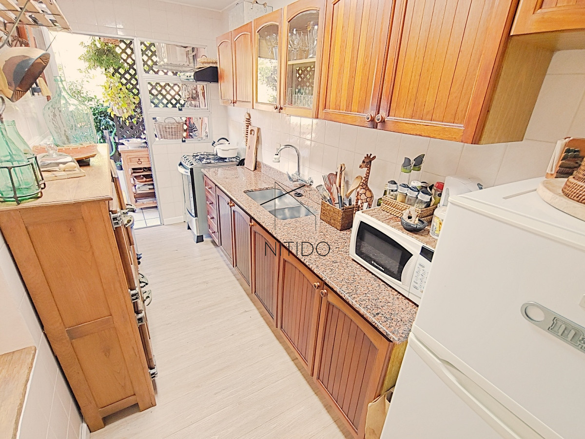 Apartamento ID.308 - Apartamento en playa Mansa a pasos del mar